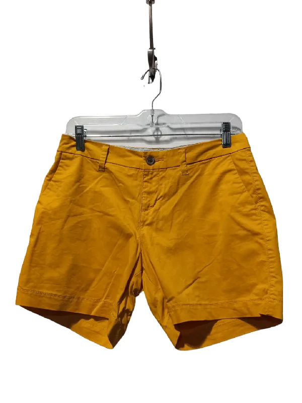 Slimmer fit workout shorts Yellow Shorts Old Navy, Size 0